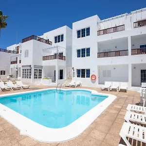 https://vista-mar-puerto-del-carmen.in-canary-islands.com